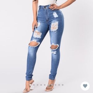 Fashion Nova jeans (Broken zippier) size 7/8